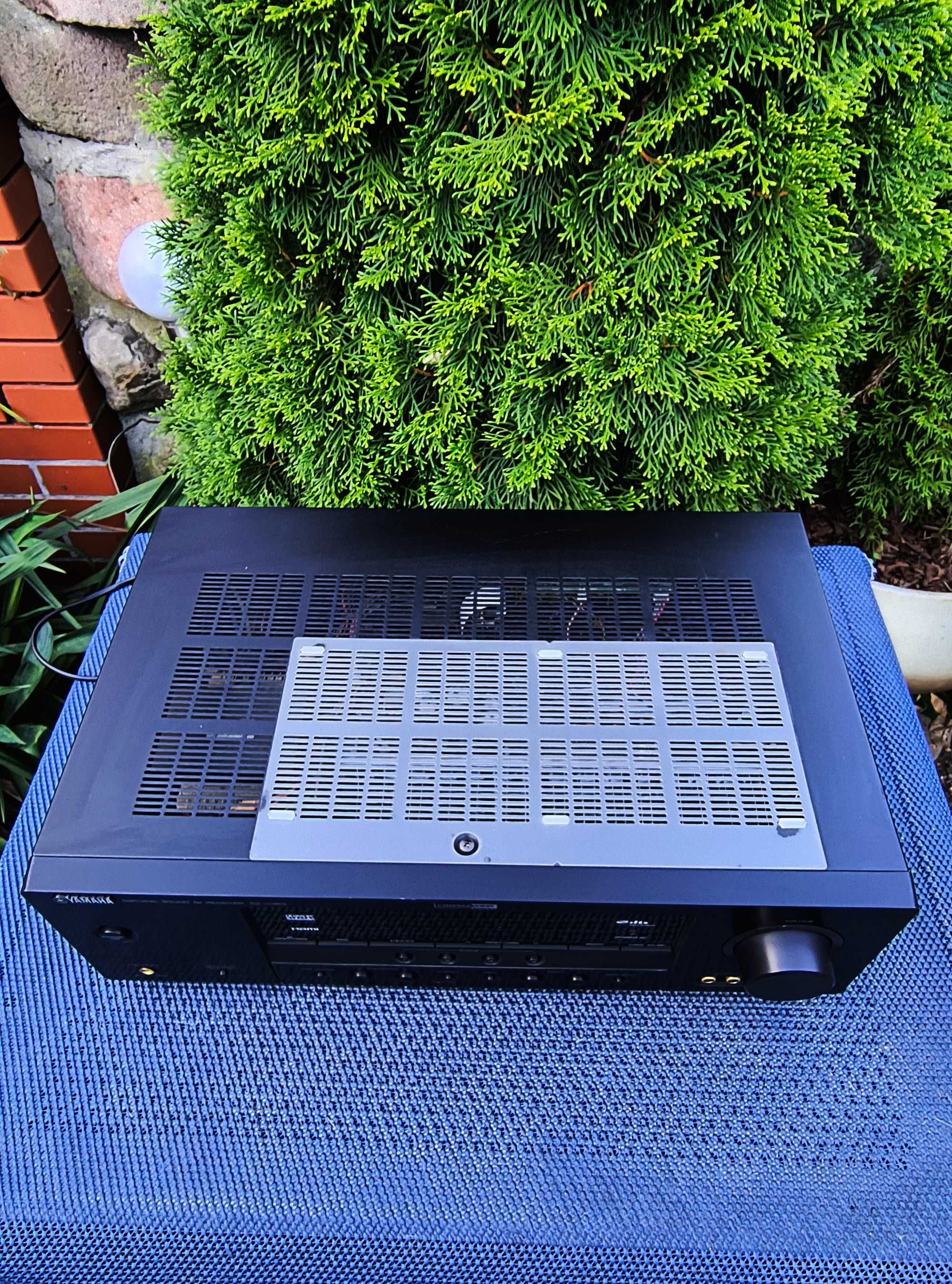 Amplituner wzmacniacz  YAMAHA RX-V363 HDMI 240 W
