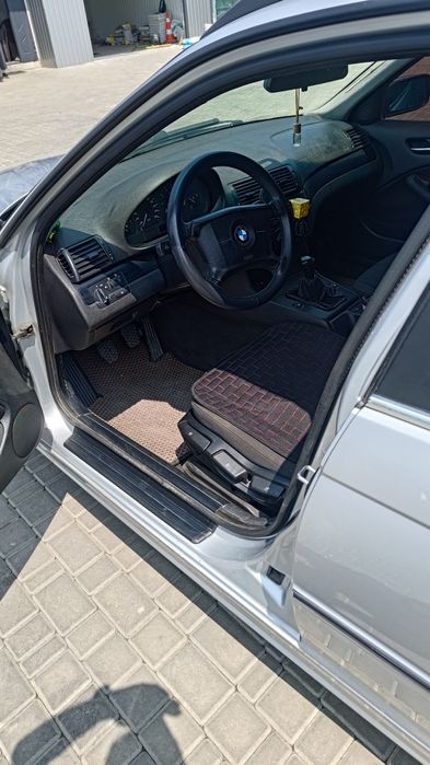 Продам нерозмитку BMW E46 3 series 1.8 i  Turing