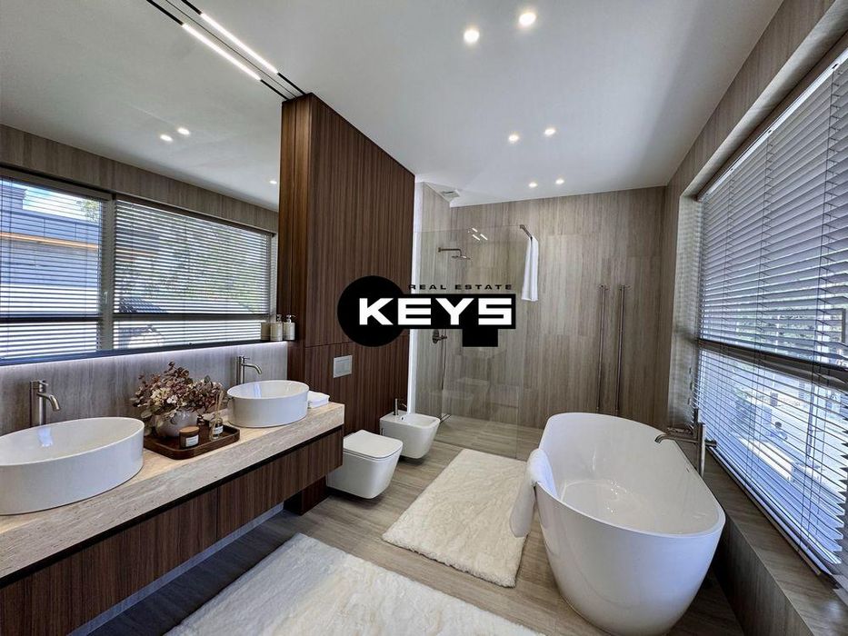 Продаж будинку з ремонтом 200м, 8 соток|Закрита територія|ГАЗ