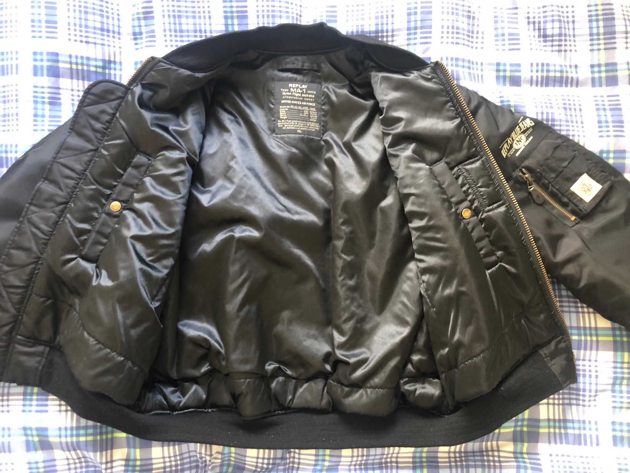 Blusão Replay MA-1 (Bomber Jacket)