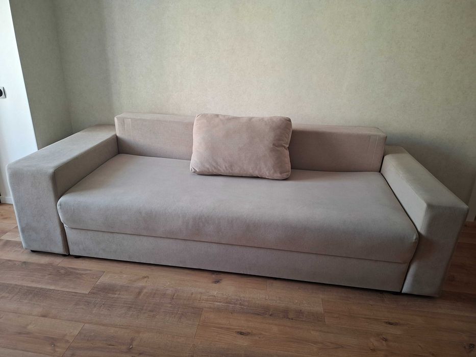 Продам діван у відмінному стані
