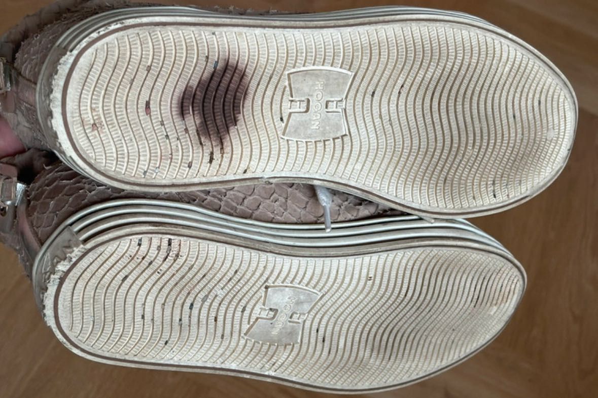 Sneakersy HOGAN z ukrytym koturnem 
Rozm. 39