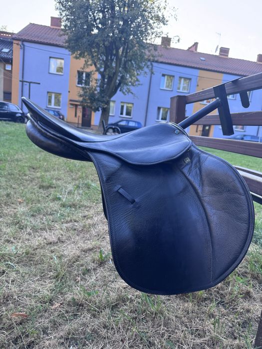 Siodło Stubben Colombo  Siedzisko 17”/17,5” łęk siodła 32