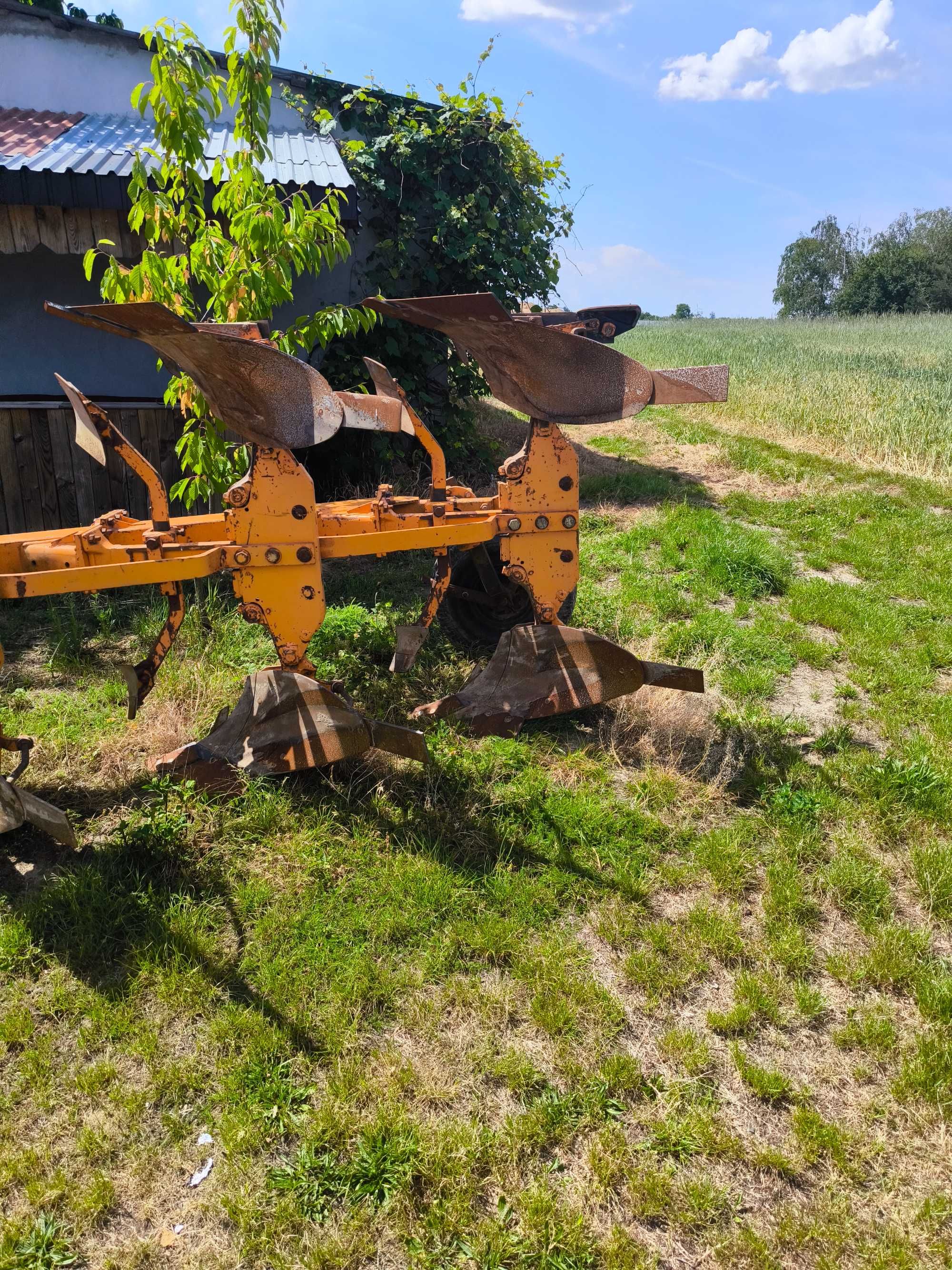 Pług obrotowy 4skibowy huard