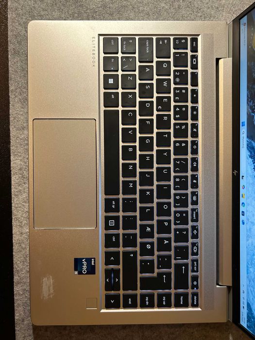 HP Elitebook 640 g10 i5 1345U 32GB RAM NOWY 1tb SSD Bardzo szybki