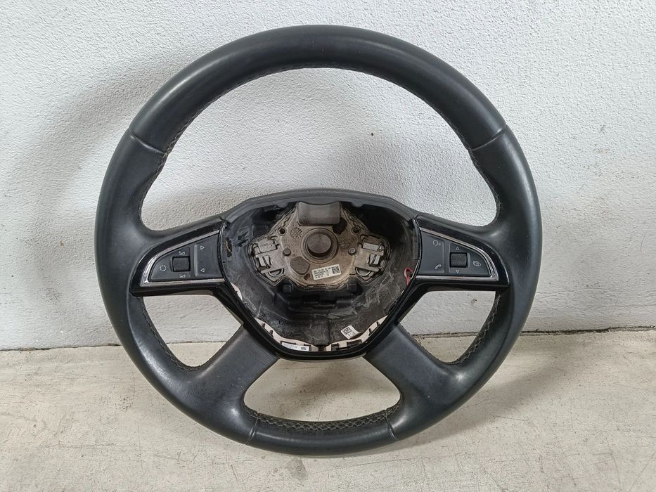 Kierownica Skoda Octavia 3 III Skóra Yeti Superb Rapid Multifunkcyjna Skóra 5E0419091AC