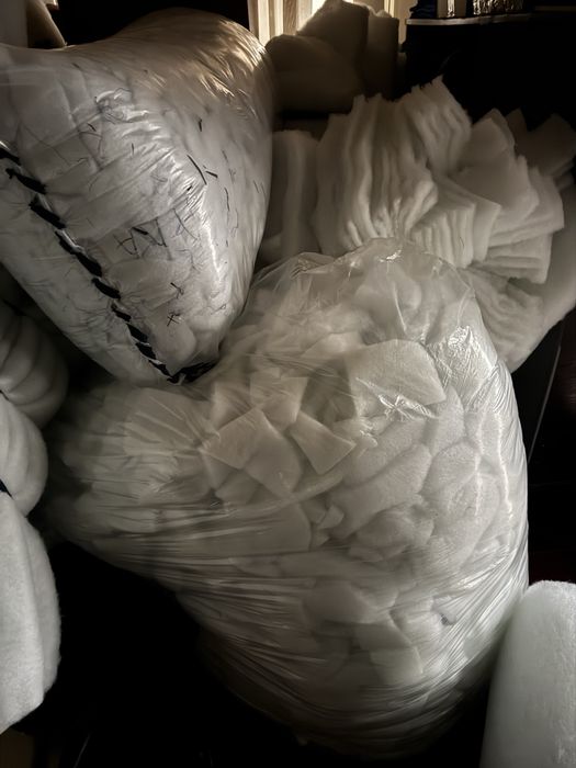 Обрізки синтепону з швейного виробництва