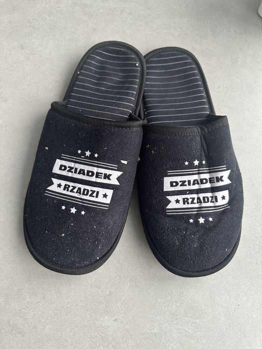 Kapcie „Dziadek rządzi” 44-46