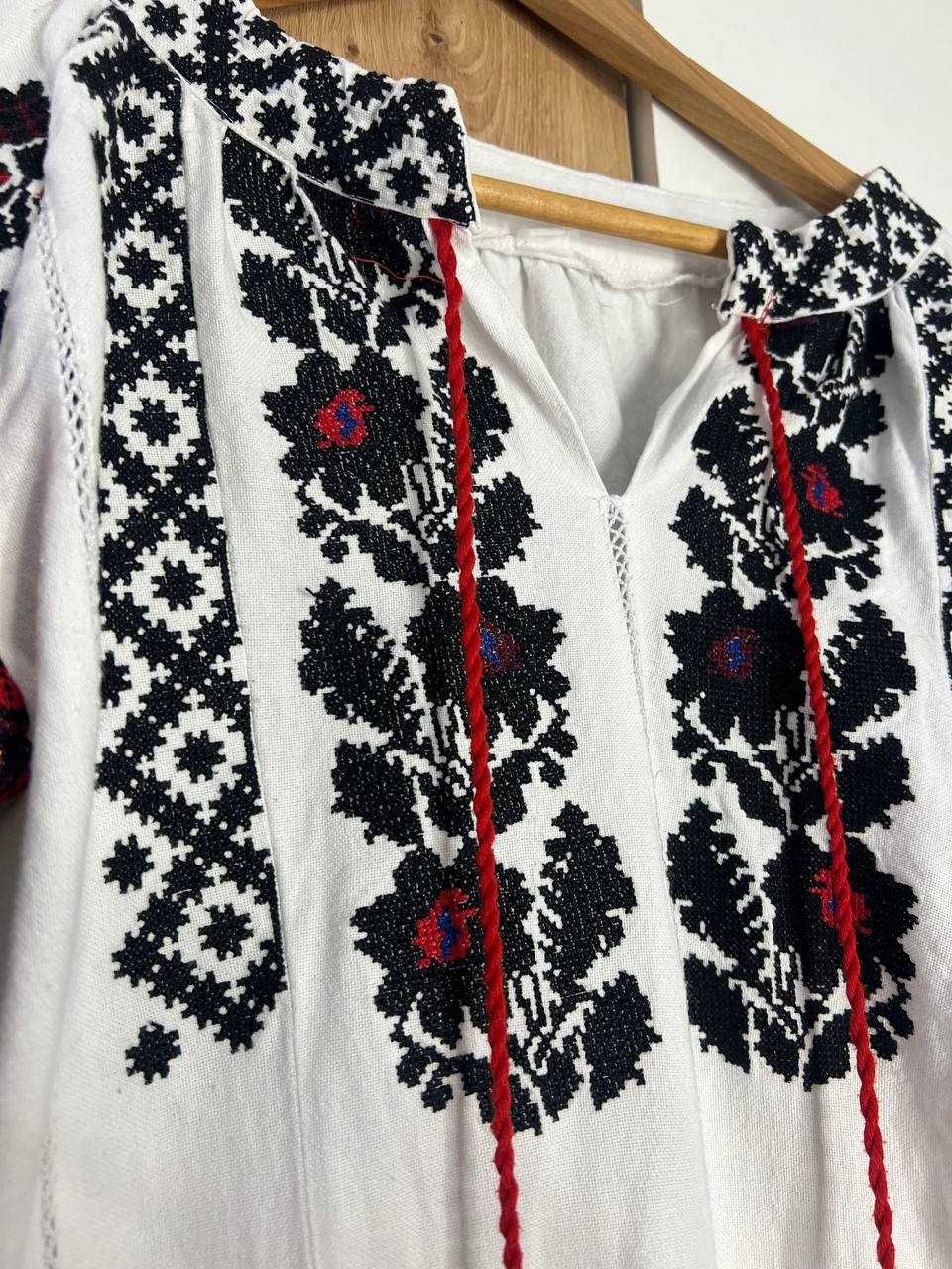вишита сукня / плаття / вишита сорочка / вишиванки / вишитий одяг /