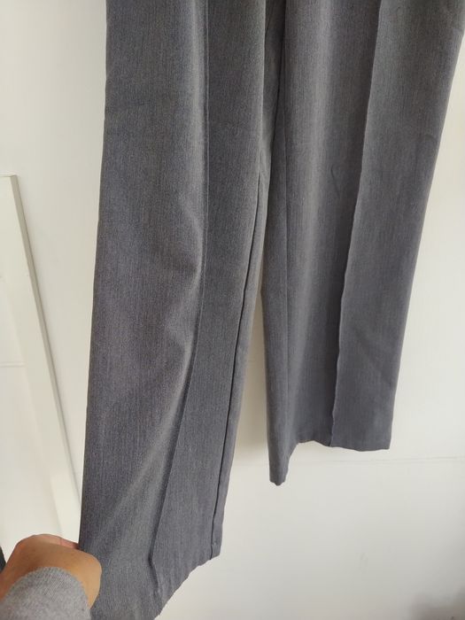 Calças pantalonas cinzentas, elegantes e confortáveis -Vilanova-Tam.40