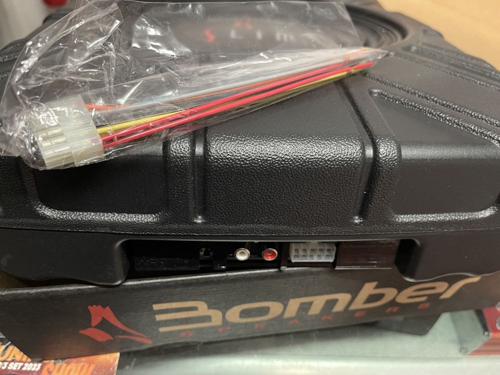 Bomber subwoofer com caixa e amplificador