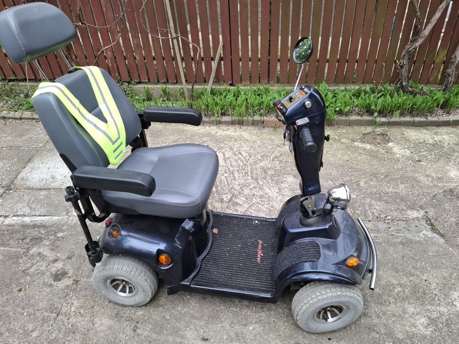 Skuter inwalidzki czterokolowy