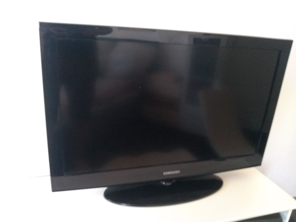 Telewizor samsung 32 cale LE32D400E1W