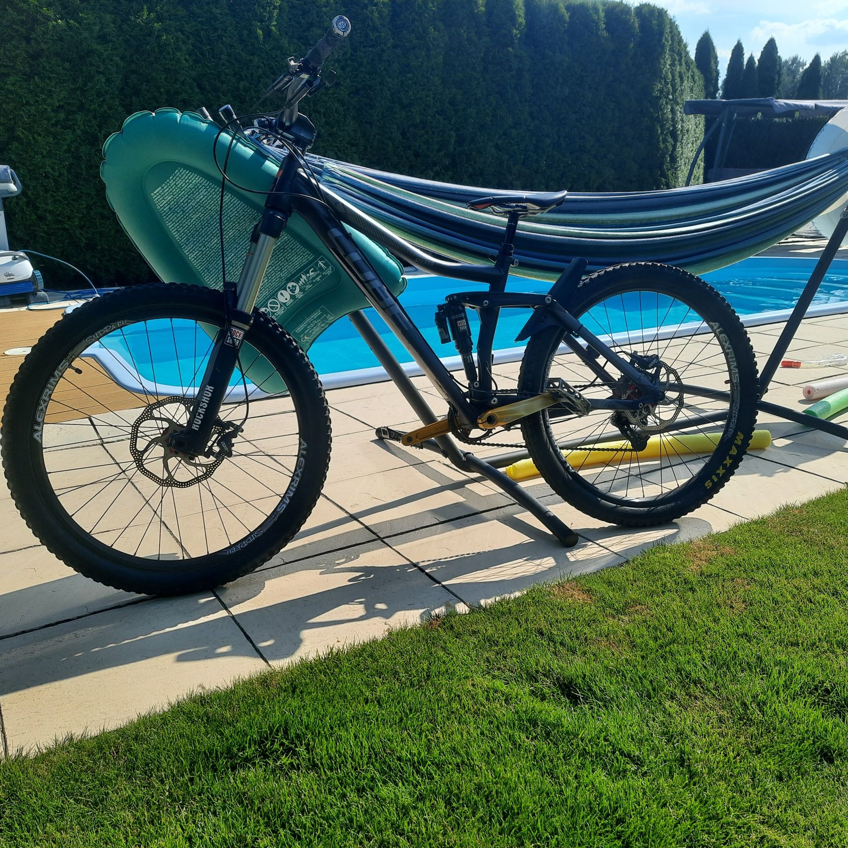 Cube Stereo enduro, cross