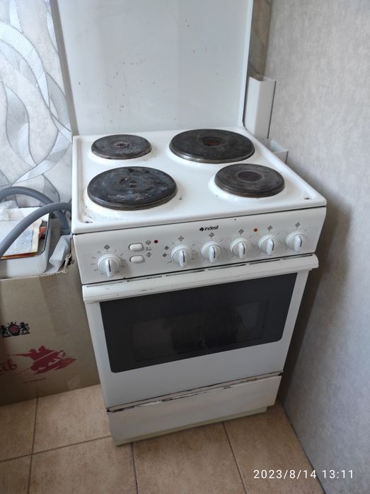 Электроплита  б/у