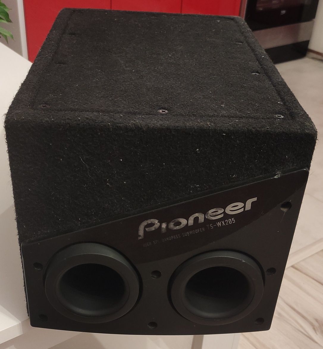 Subwoofer samochodowy Pioneer TS-WX205