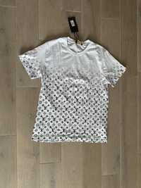 Нова футболка Louis Vuitton розмір M