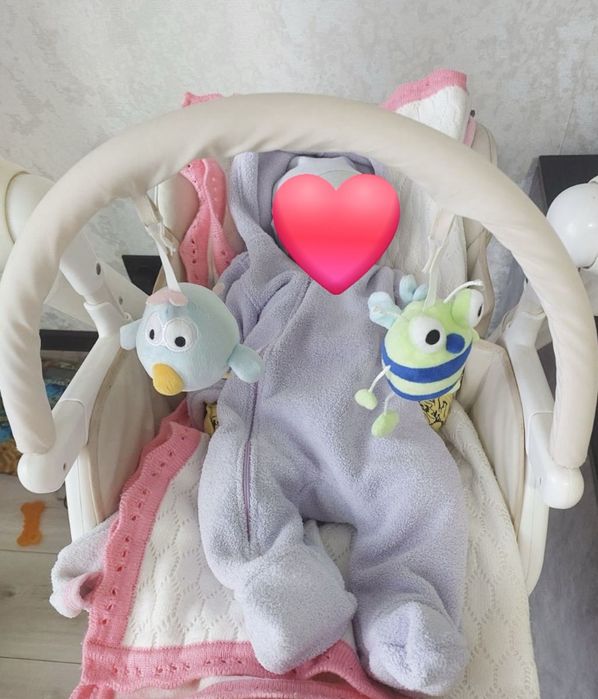 Продам крісло - гойдалку, столик для годування Mioobaby jazz 3 в 1