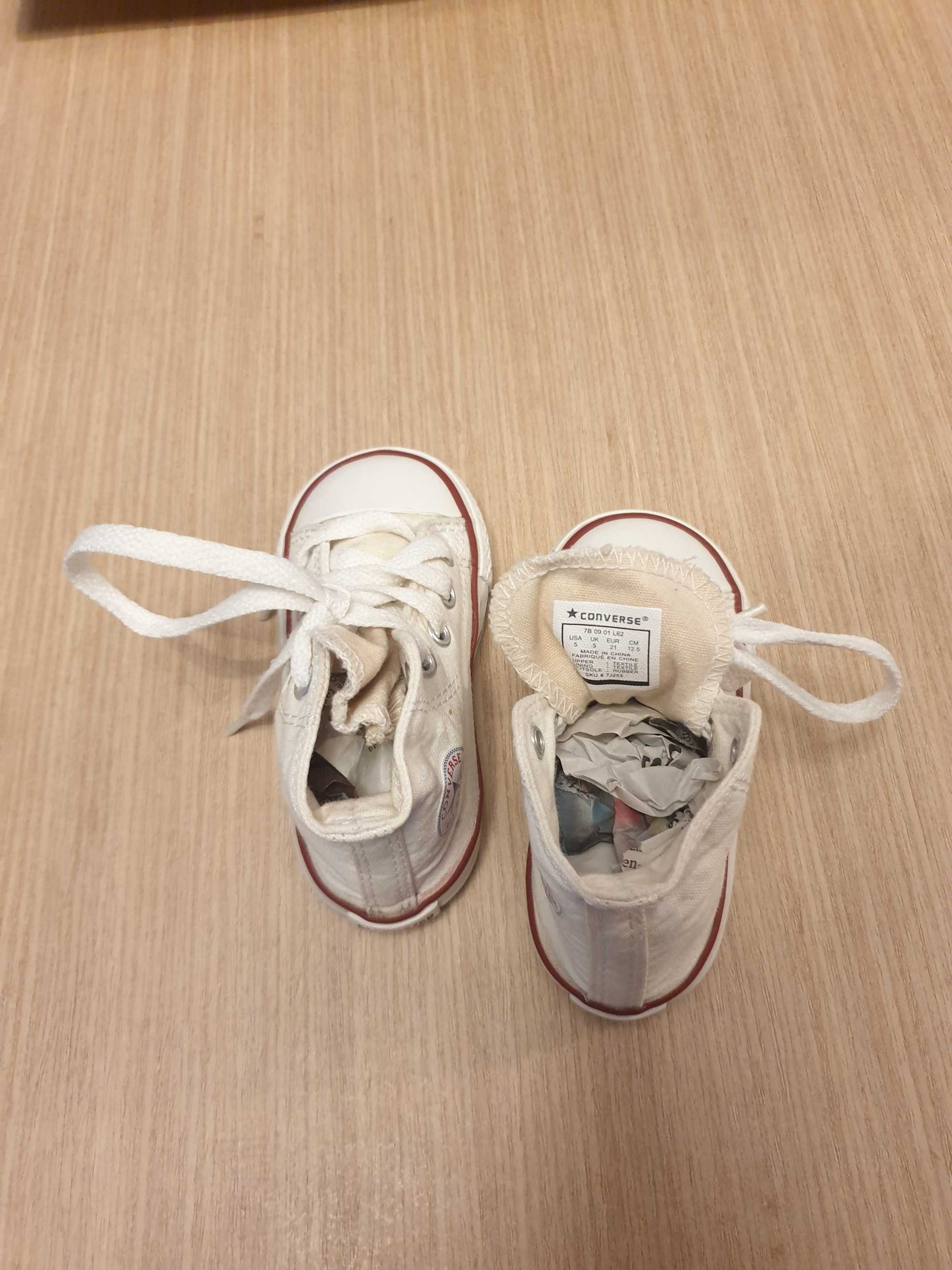 Sapatilhas Converse All- Star e Levis   Bebé