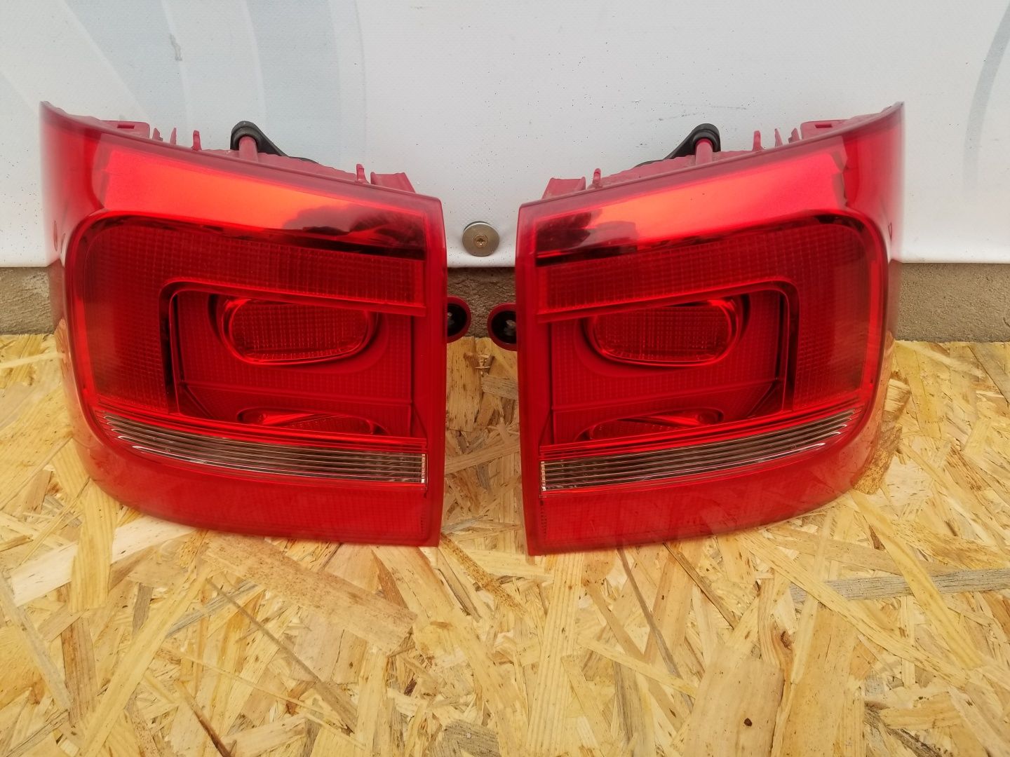 Фонарь VW Touran 2010-2017