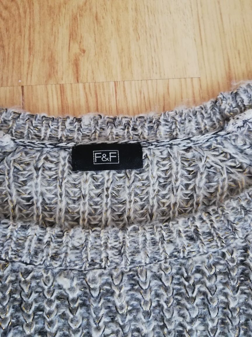 Sweter ze złotą nitką r 40/42,XL F&F