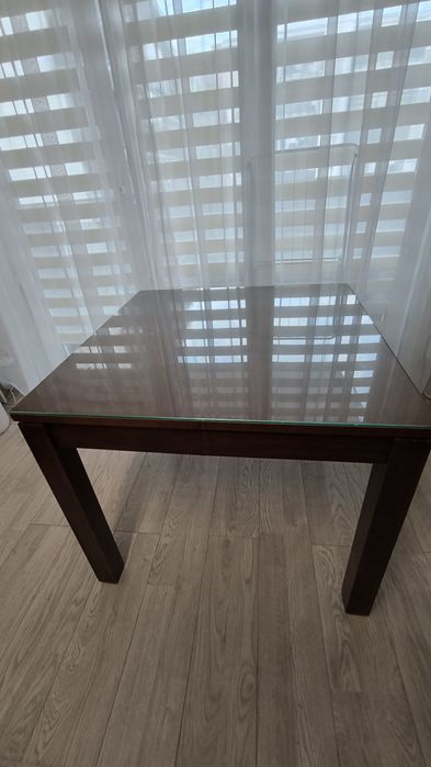 Stół 90 x 90 rozkładany max 240 fornir