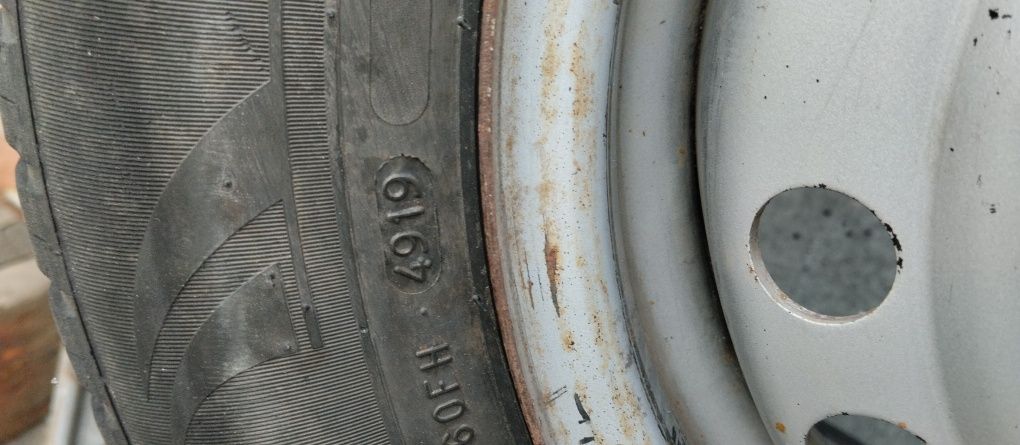 Продам комплект літньої гуми на Ланос