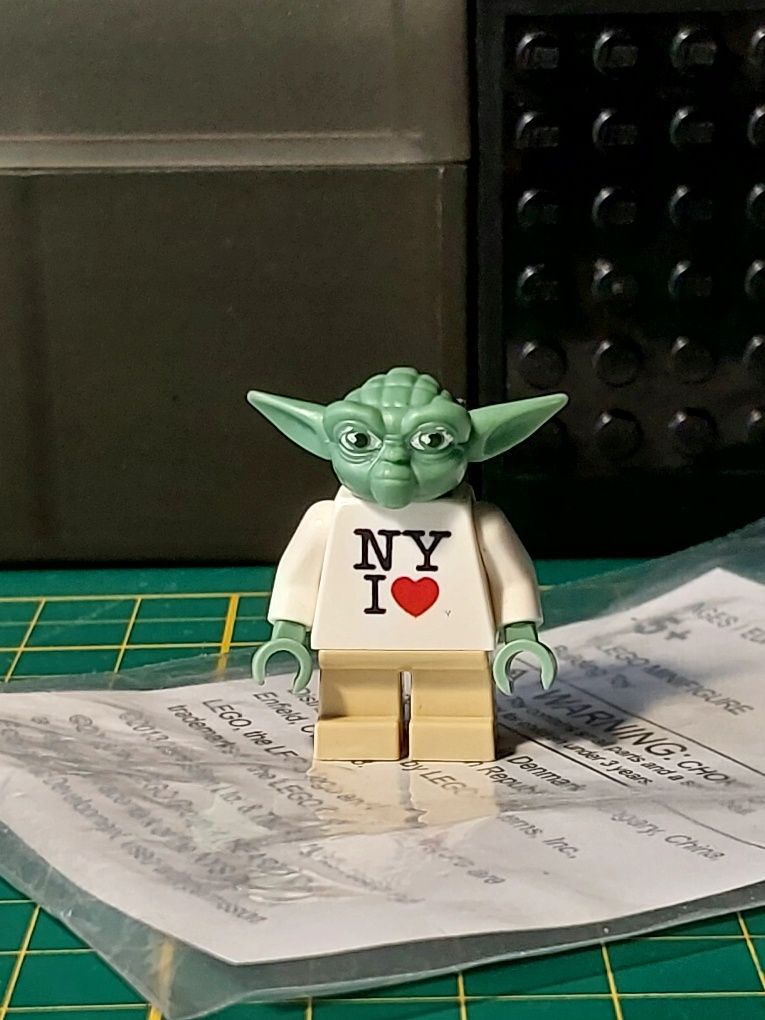 Lego NY Yoda polybag custom