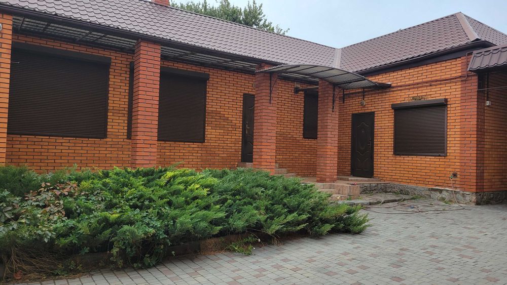 Здаю будинок мікрорайон Варварівка великий двір поруч ріка всі зручнос