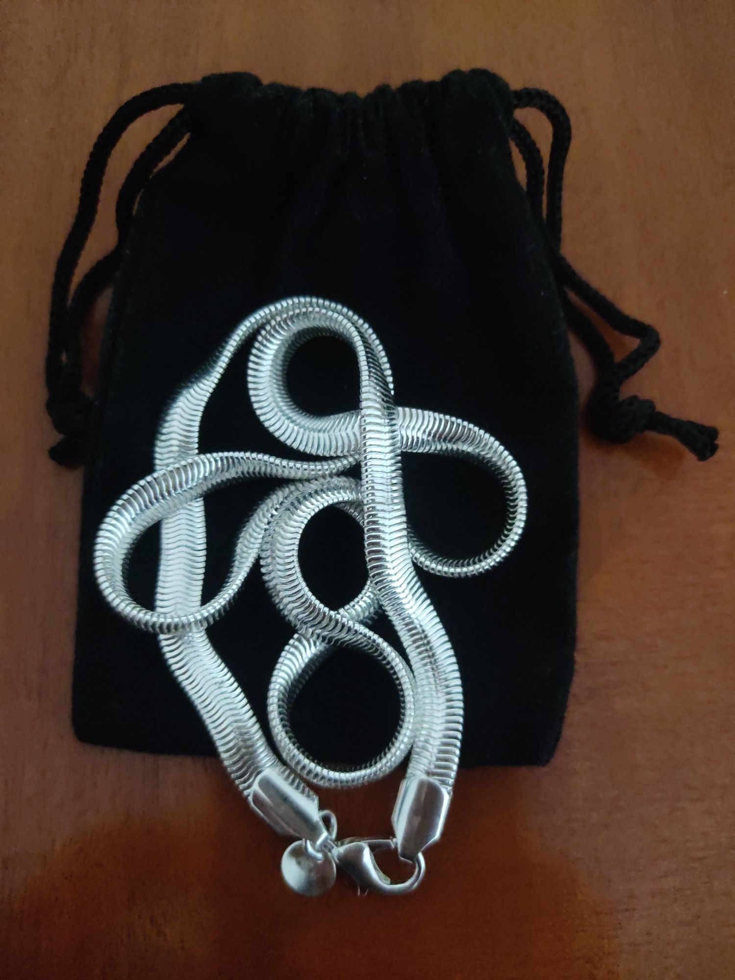 Colar Corrente de Serpente