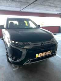 продаж Mitsubishi Outlander 2021