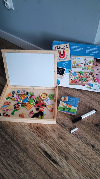 Tablica kredowo magnetyczna na wsi