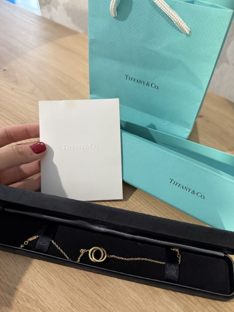 Браслет Tiffany&Co золотой, есть коробка и чек