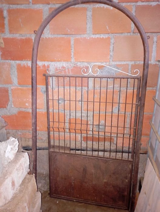 Porta de quintal / jardim de ferro