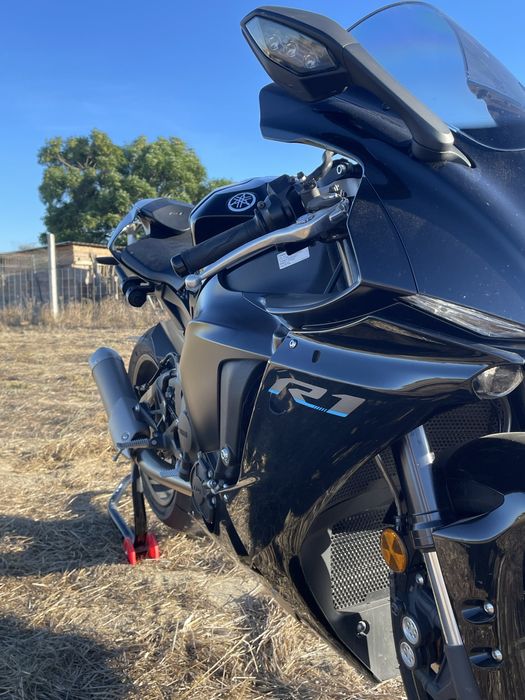 Yamaha R1 2023 - Como Nova!