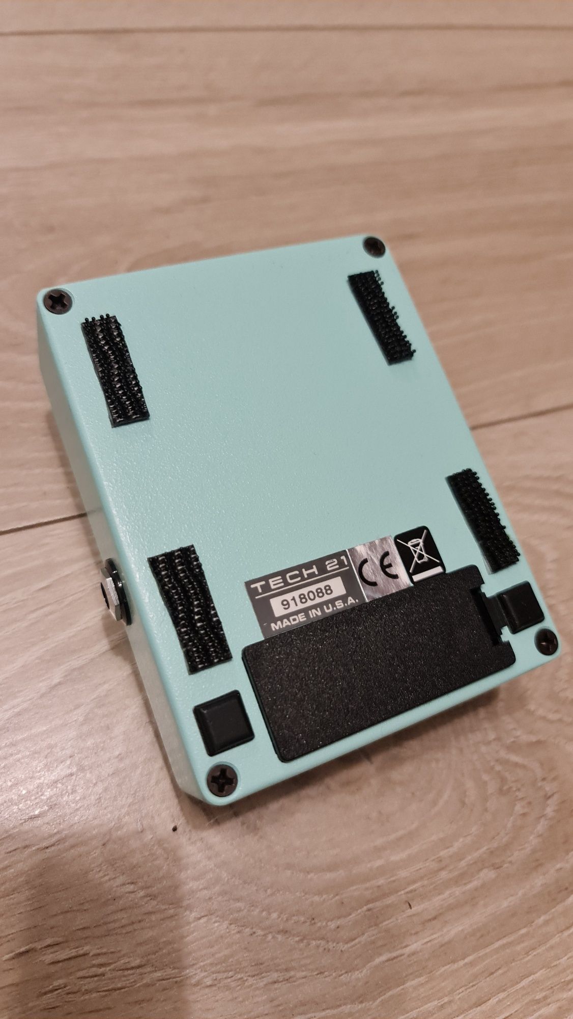 Sansamp YYZ - Preamp / Overdrive basowy