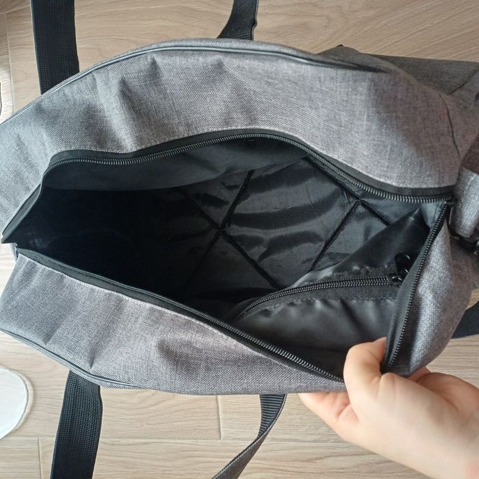 Сумка для подорожей в ідеальному стані