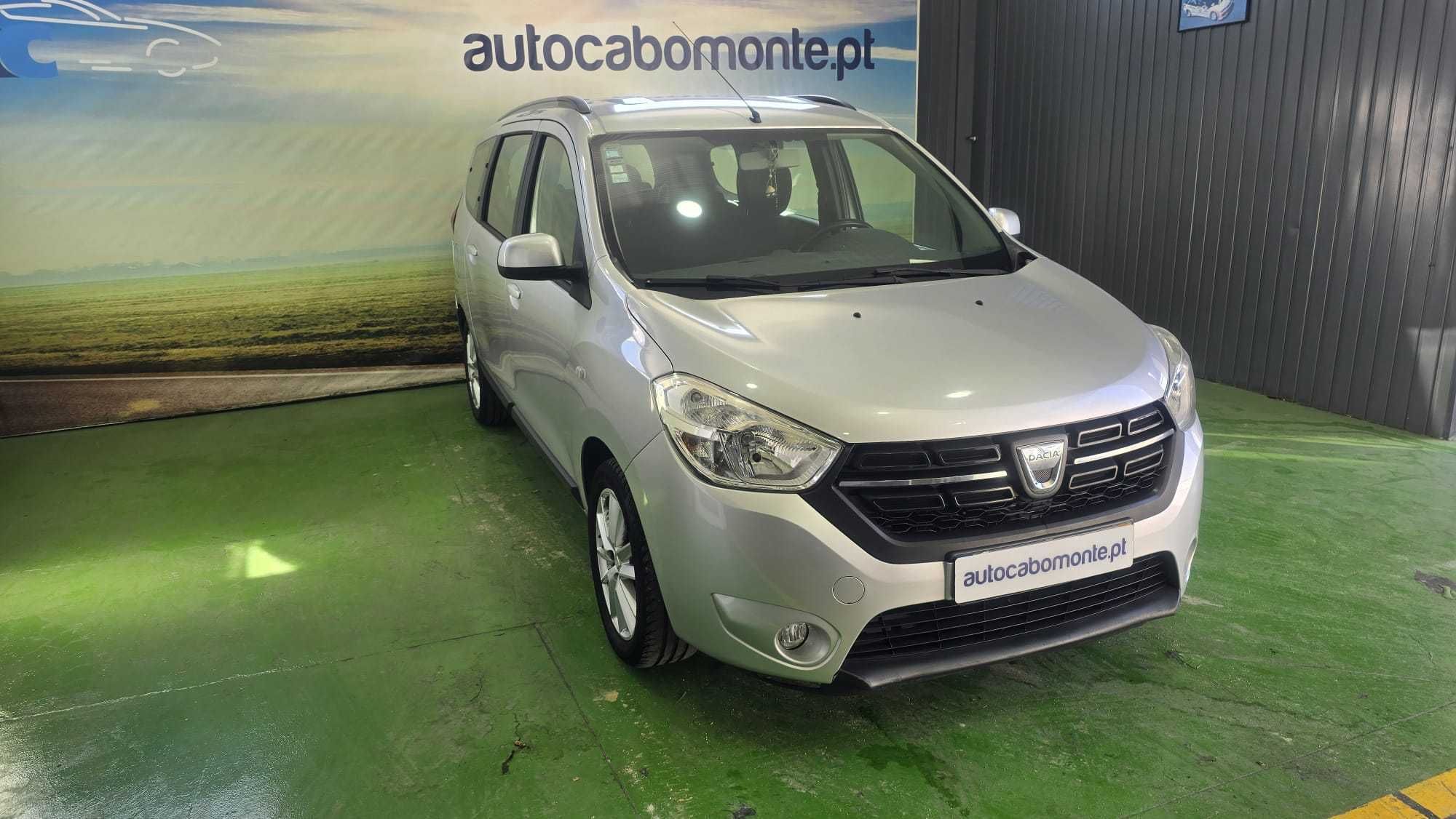 Dacia Lodgy 1.5 DCI Confort + 7 lugares  -  Salvado