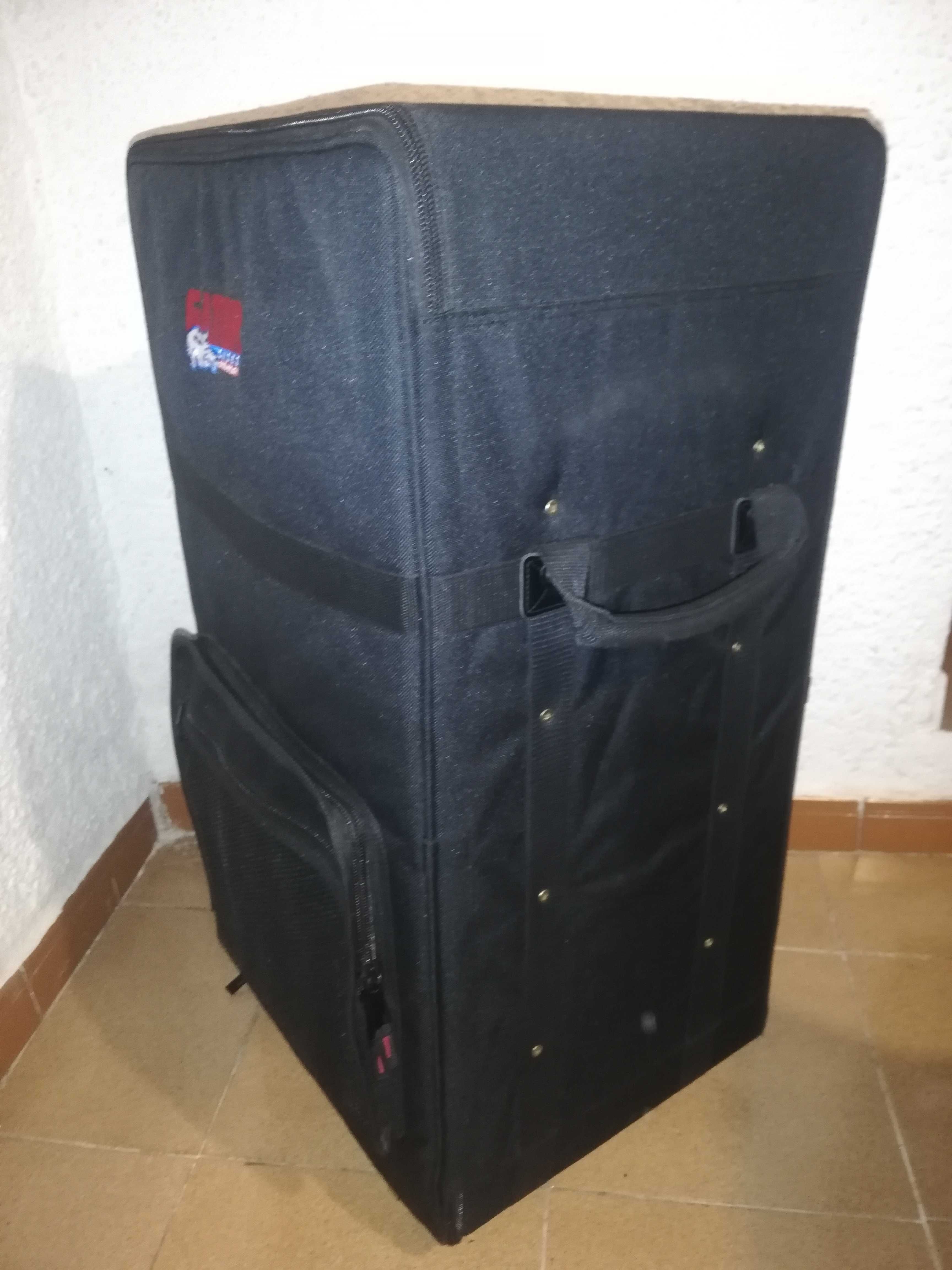 Case da Gator para combo guitarra / baixo ou equipamentos de DJ