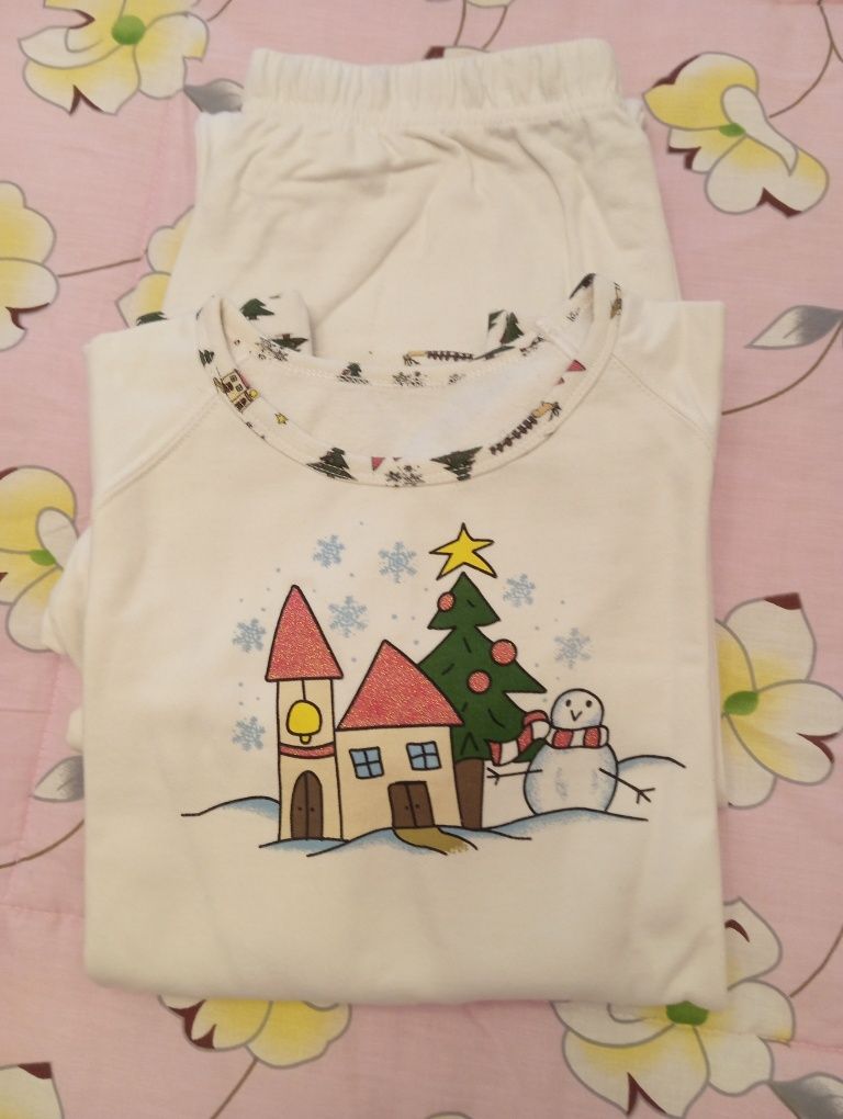 Pijama branco de criança de Natal