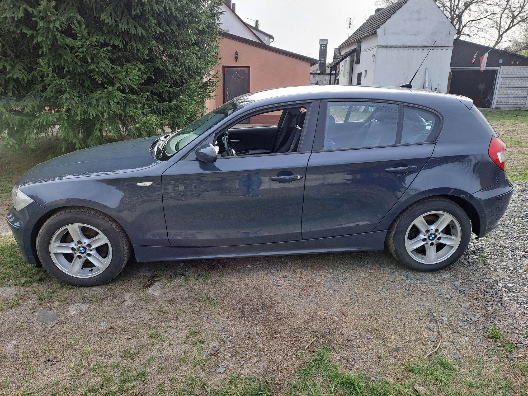 Sprzedam BMW Seri 1 e87