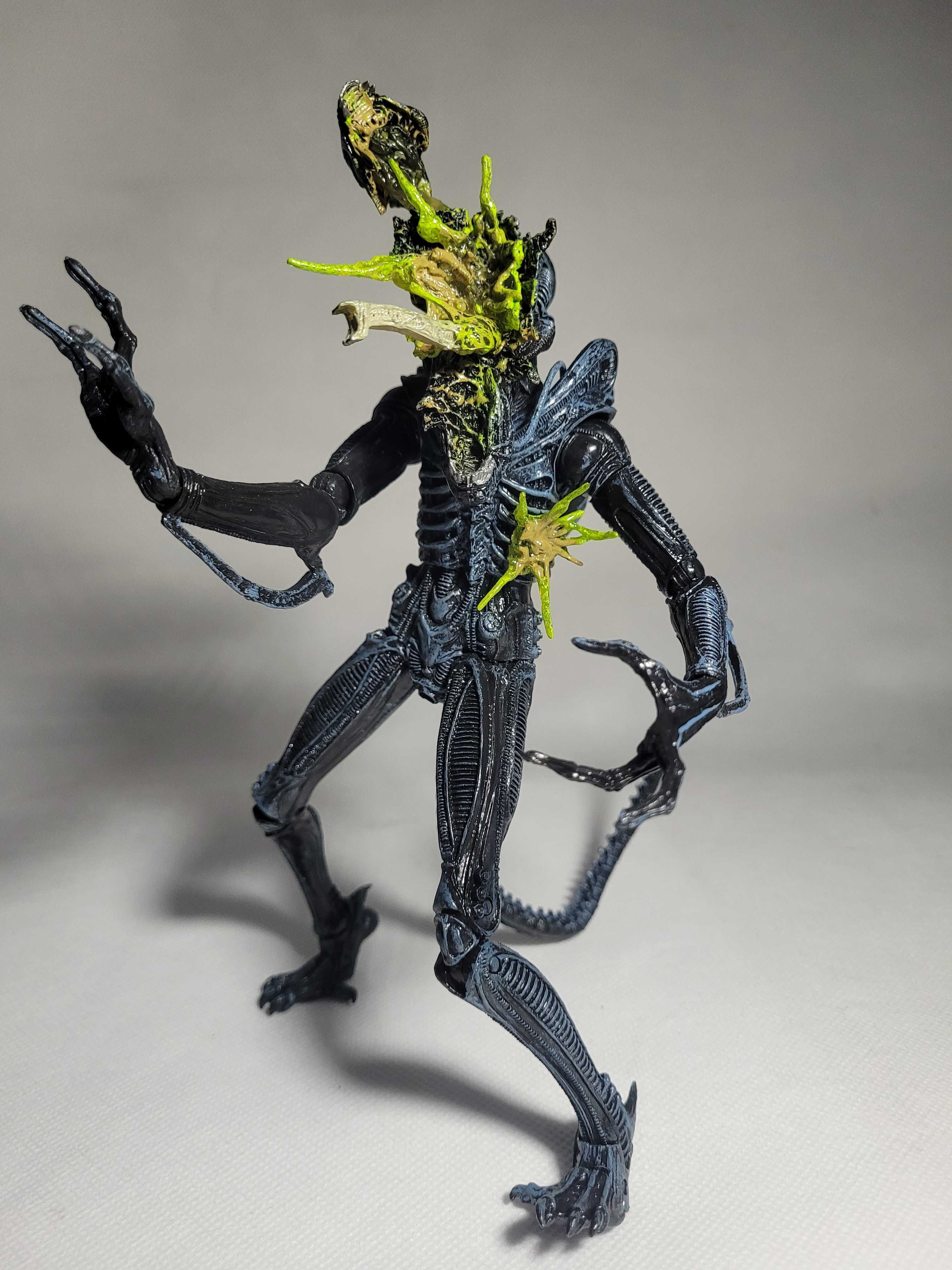 Figurka NECA Alien Xenomorph Warrior Battle Damaged Aliens