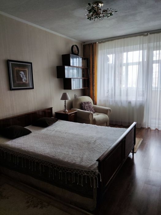 Здається 3-кімнатна квартира