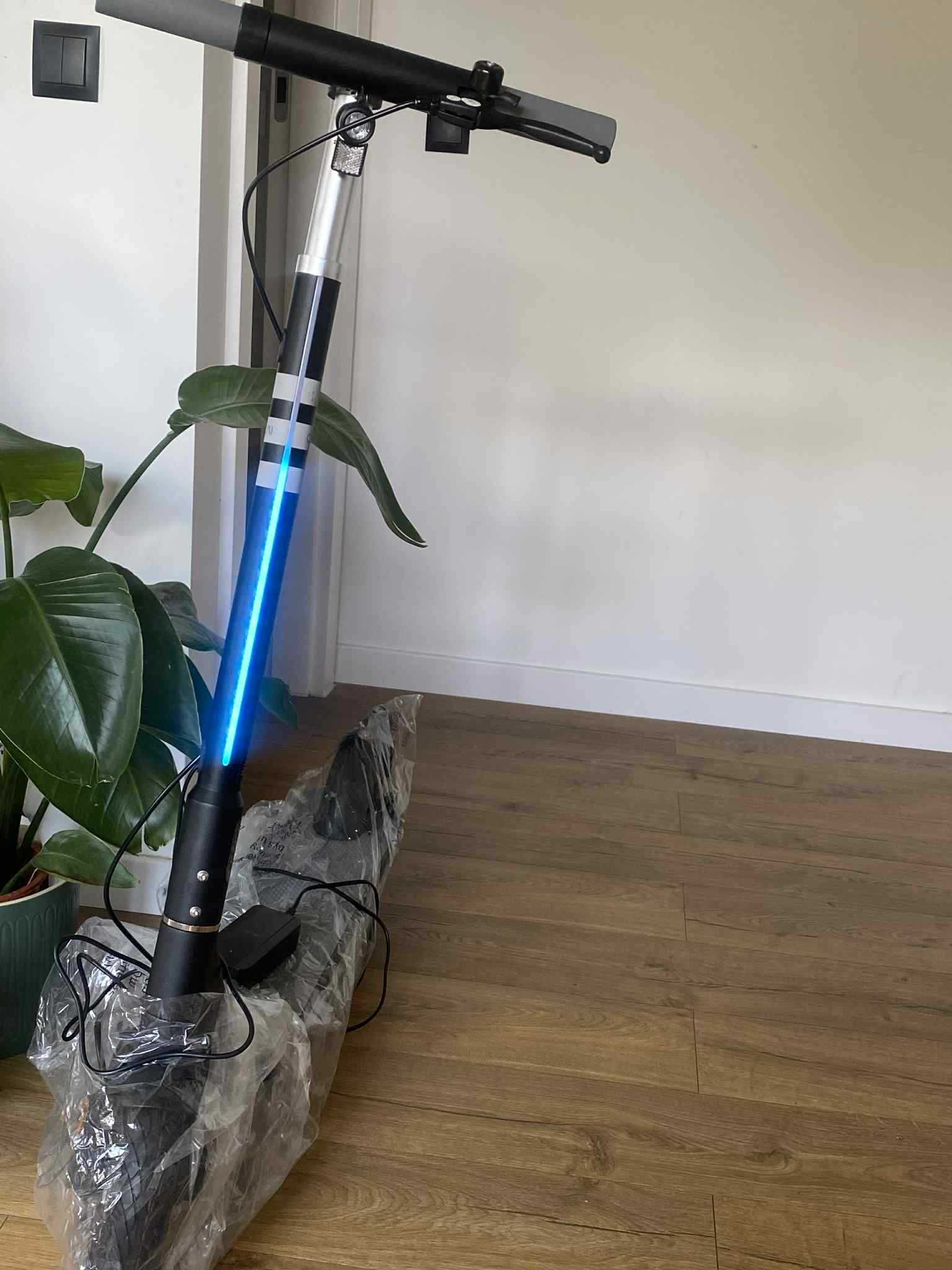 Hulajnoga OKAI ES10 Neon Lite 600 W 25 km/h