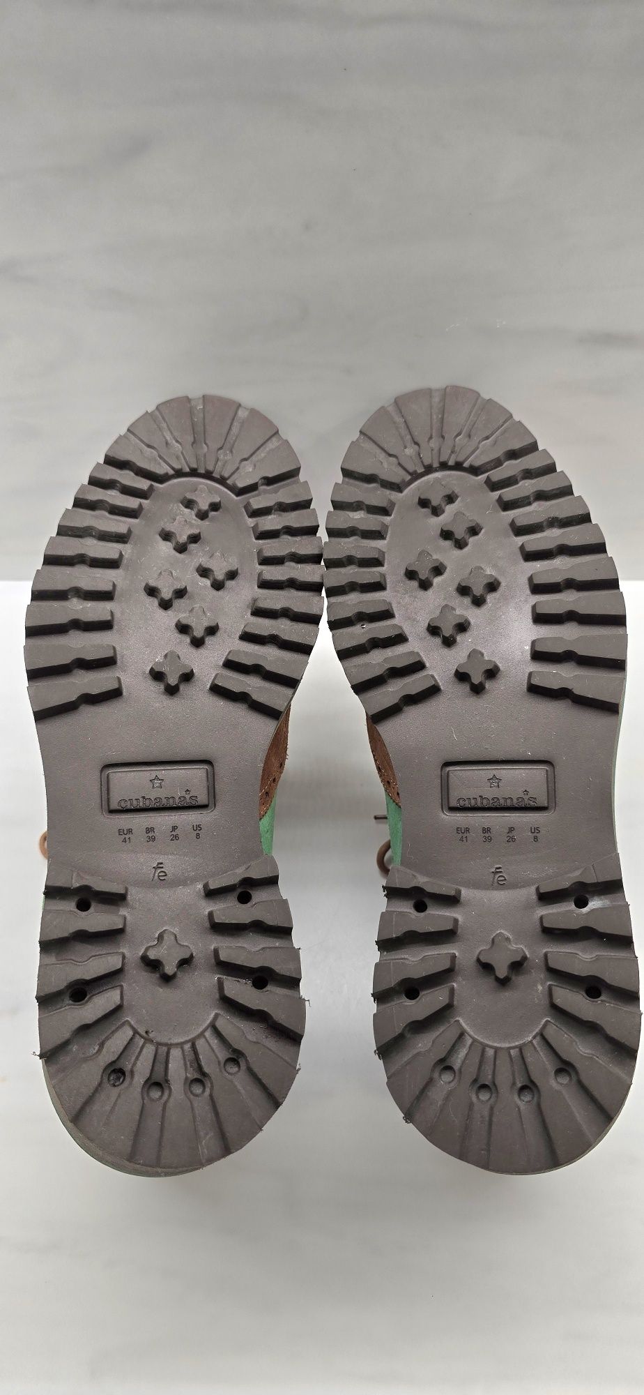 Sapatos homem cubanas 41