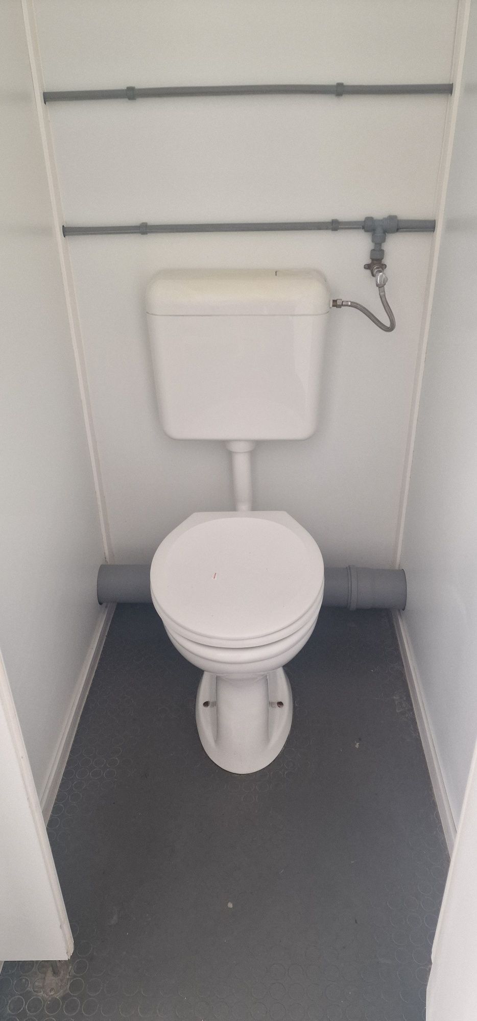Kontener Sanitarny Wc Toaleta  Pisuar prysznice