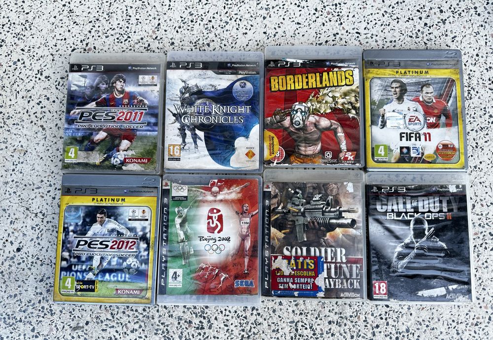 Jogos PS3 + Comandos Move e câmara de oferta