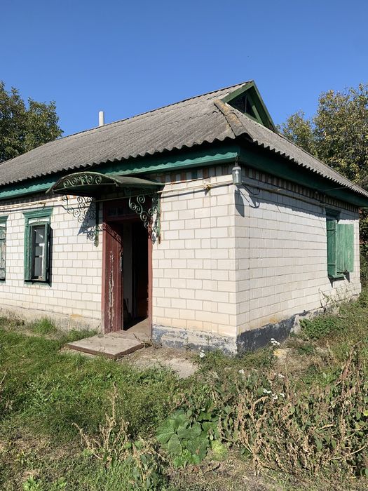 Продам хату в м. Глобино.