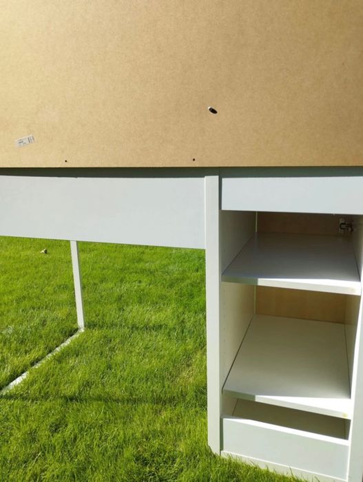 Biurko Micke Ikea z nadstawką