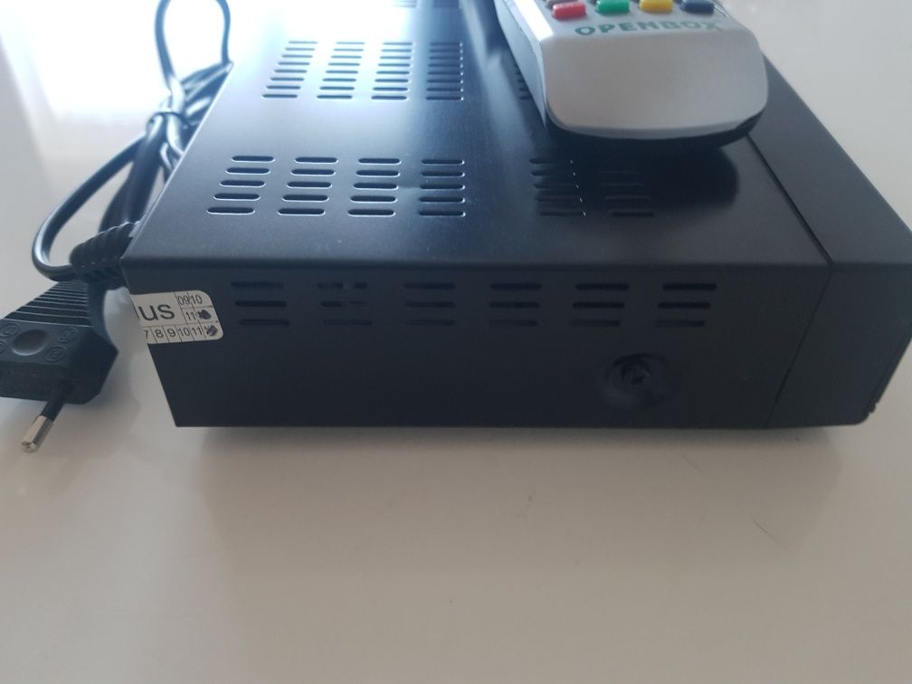 Тюнер Openbox S1